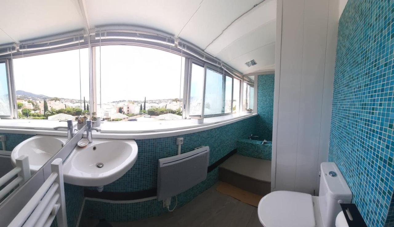 Superbe Appartement Avec Balcon Vue Mer ! Carqueiranne Exterior photo